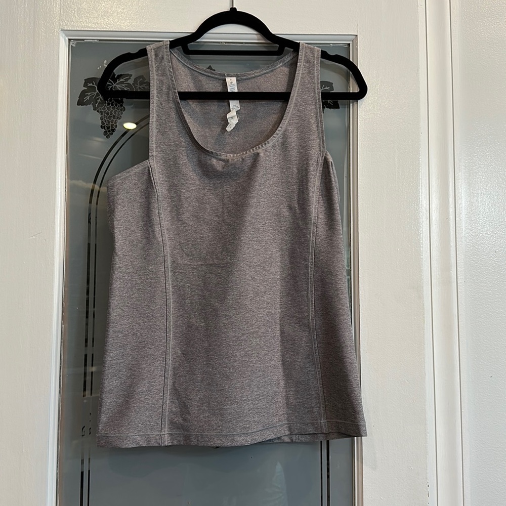 Lululemon Workout Tank with unique detail!